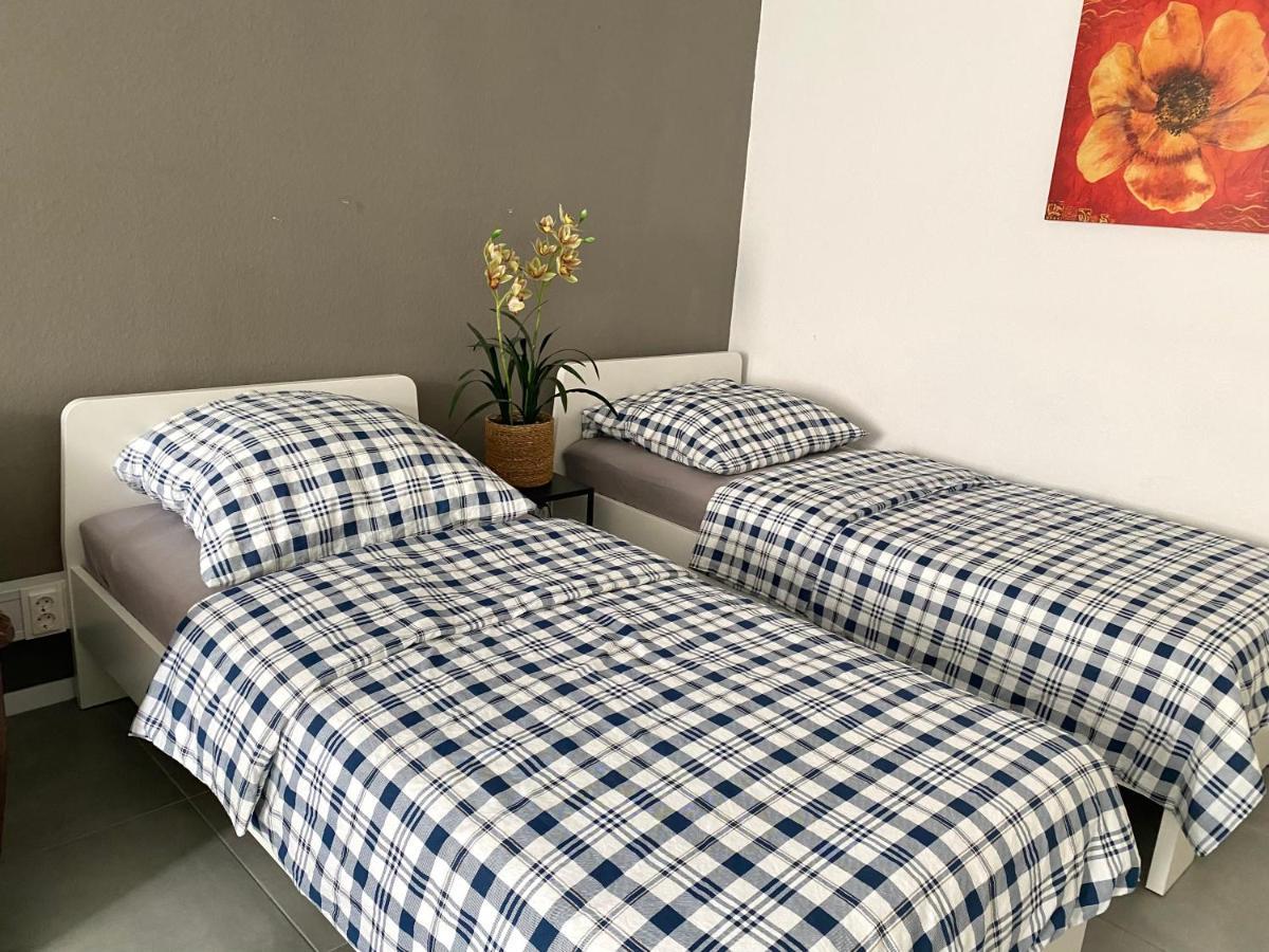 Sweet Home Apartment Hannover West - Contactless Check-In エクステリア 写真