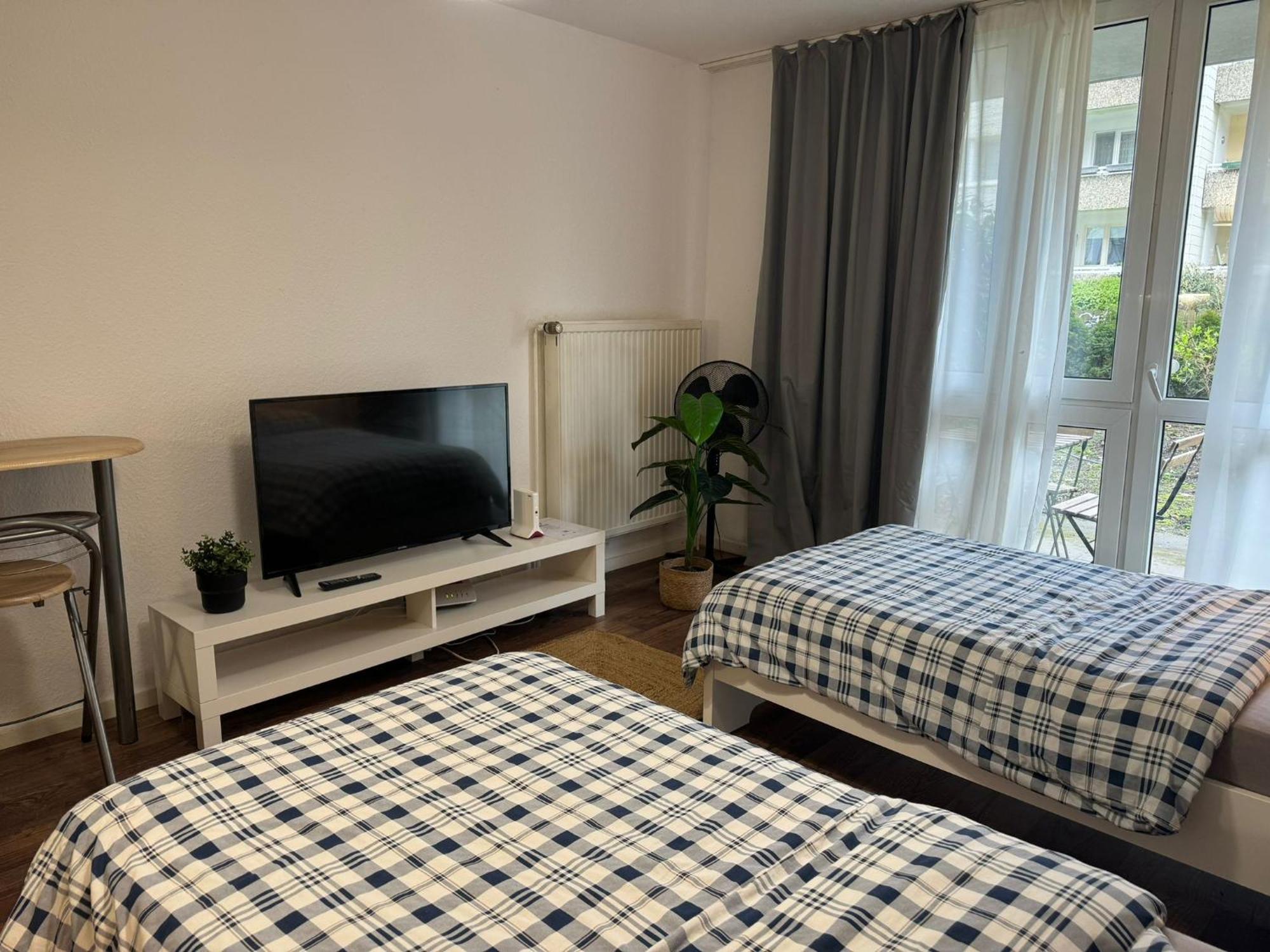 Sweet Home Apartment Hannover West - Contactless Check-In エクステリア 写真