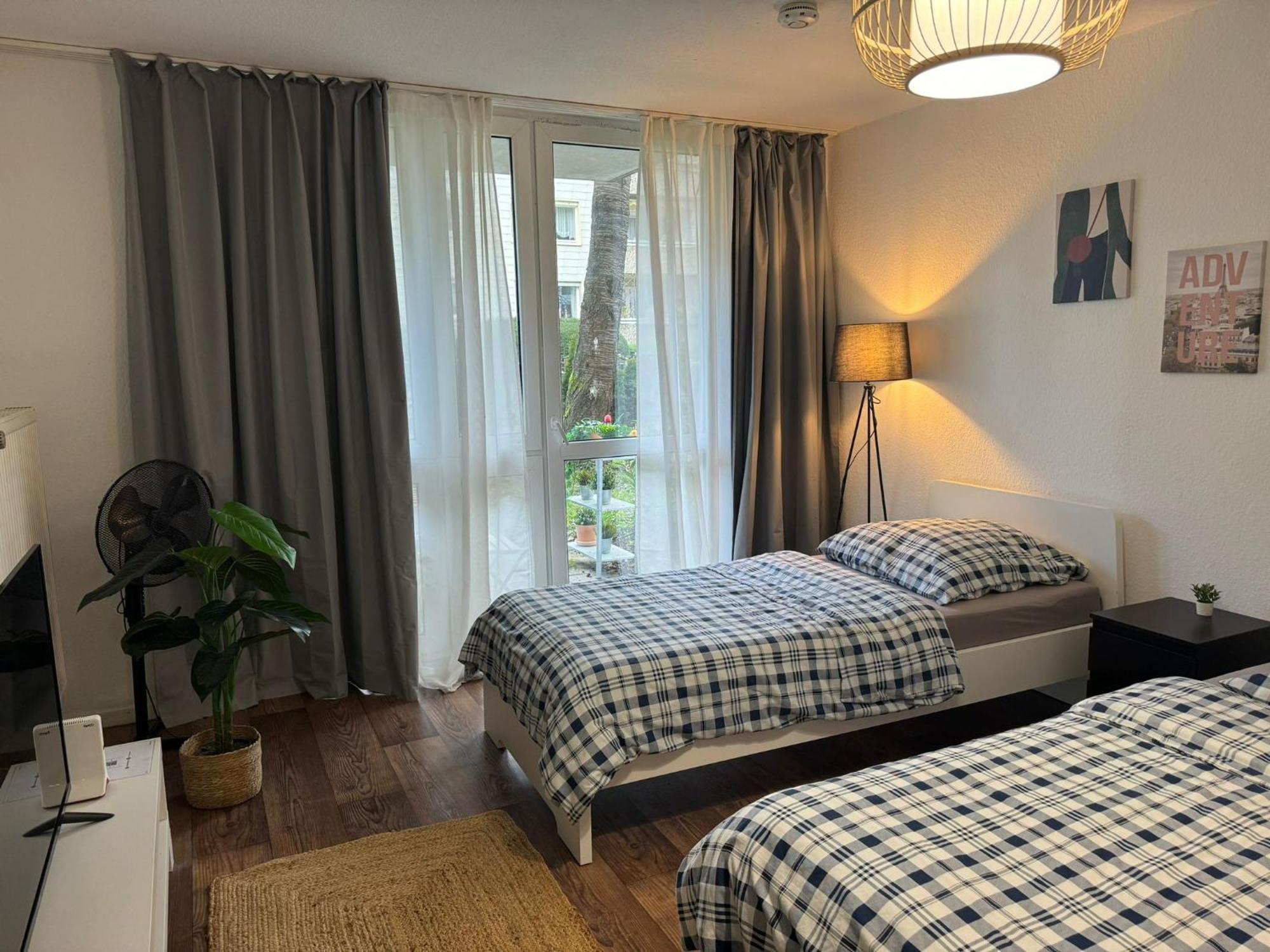 Sweet Home Apartment Hannover West - Contactless Check-In エクステリア 写真
